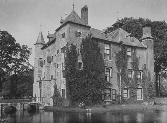 Het kasteel voordat het in de oorlog werd verwoest